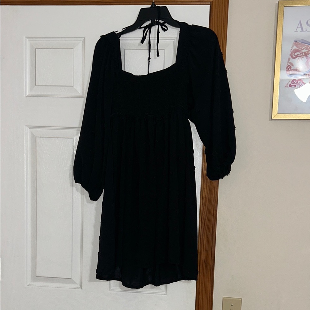 black long sleeve dress